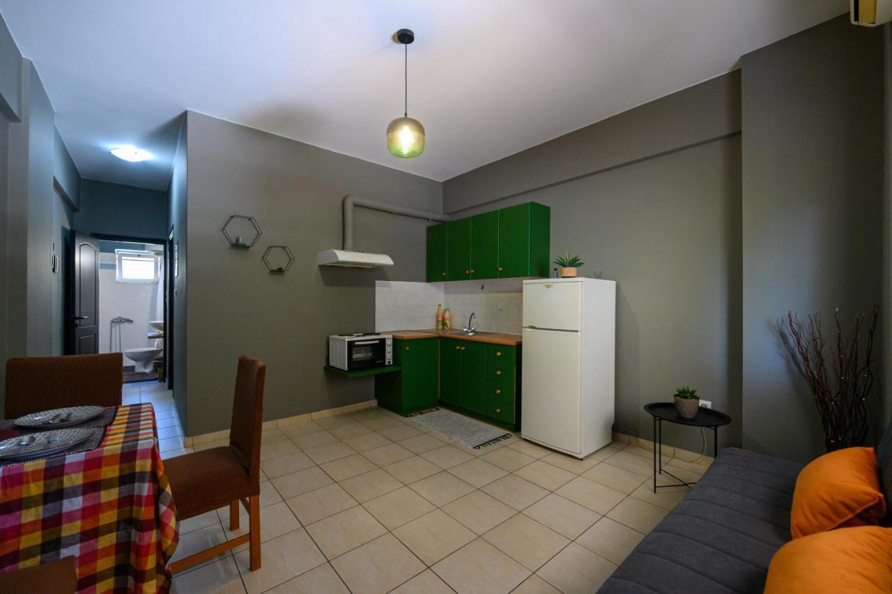 Rea Apartment II "1Minute From The Beach" Kalamata Dış mekan fotoğraf