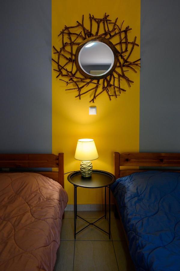 Rea Apartment II "1Minute From The Beach" Kalamata Dış mekan fotoğraf