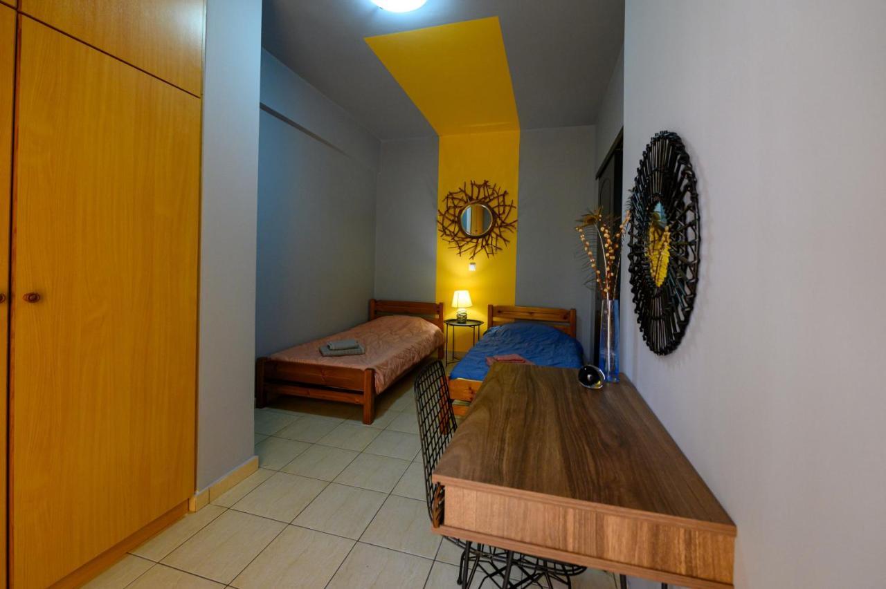 Rea Apartment II "1Minute From The Beach" Kalamata Dış mekan fotoğraf